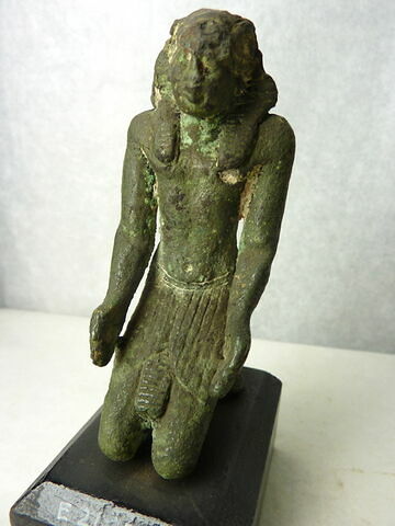 figurine