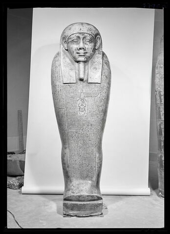 sarcophage momiforme, image 1/5