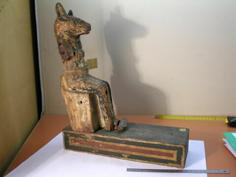statue ; figurine