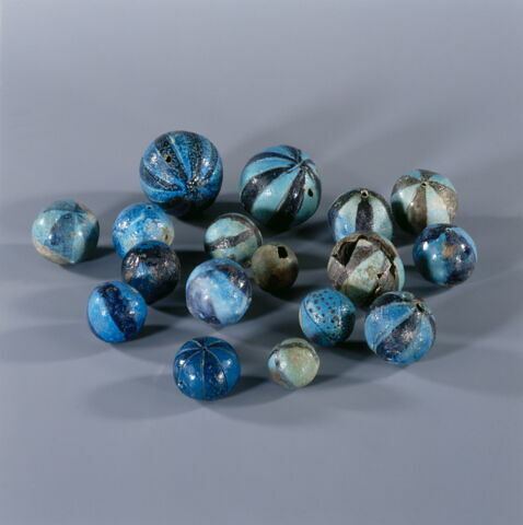 perle en melon ; perle irrégulière, image 3/3