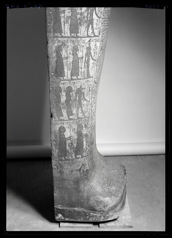 sarcophage momiforme, image 6/17