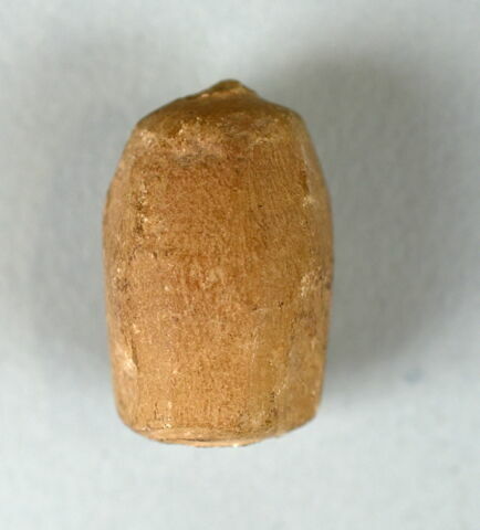 indéterminé ; pion de jeu en borne à bouton, image 3/4