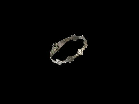 bracelet en anneau à médaillons, image 1/2