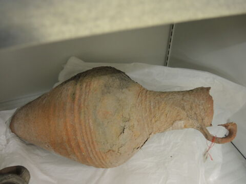 amphore apode, image 2/2