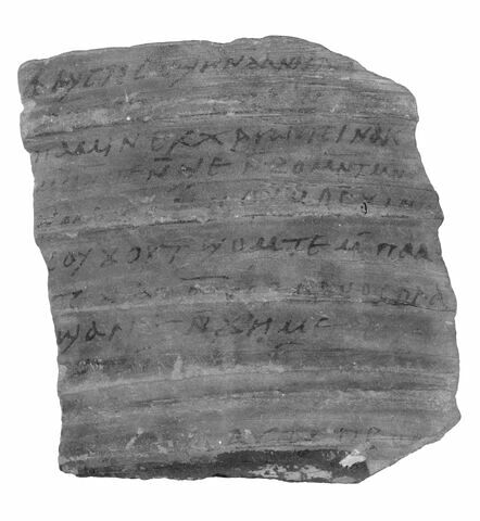 ostracon ; fragment, image 2/2