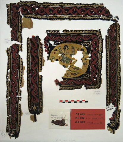 bande décorative d'habillement ; fragment, image 3/4
