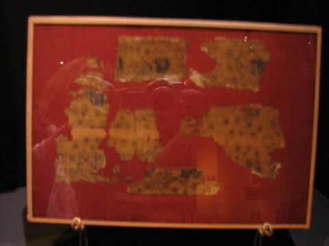 bande décorative d'habillement ; fragments, image 2/3