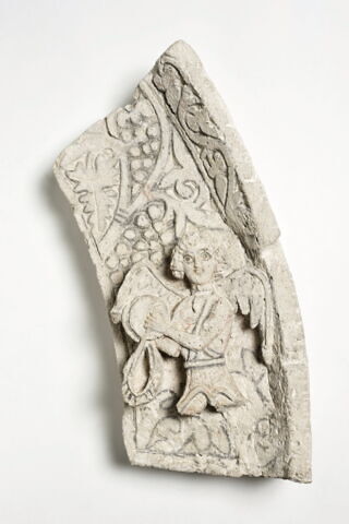 niche ; arc ; plusieurs fragments recollés, image 3/14