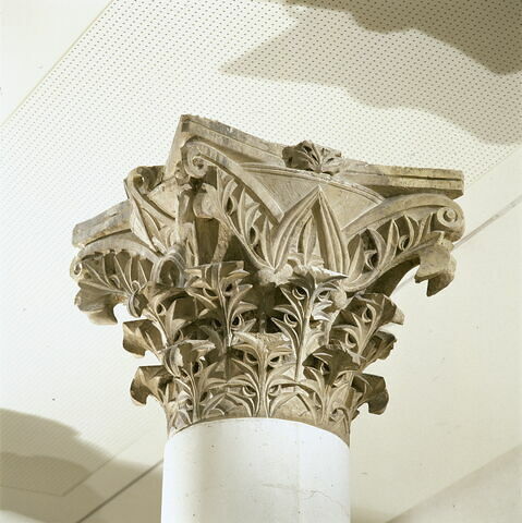 chapiteau ; colonne, image 3/3