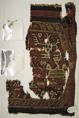 décor de textile ; fragment, image 2/3