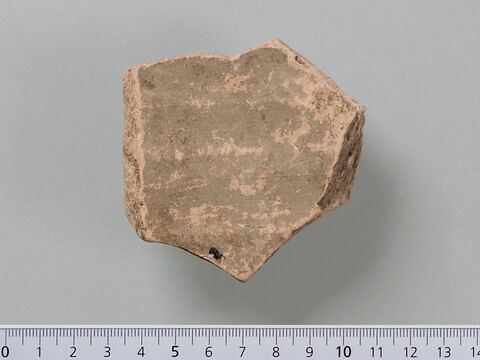 ostracon ; fragment, image 2/2
