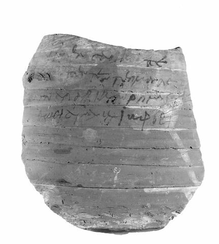 ostracon ; fragment