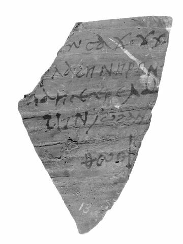 ostracon ; fragment
