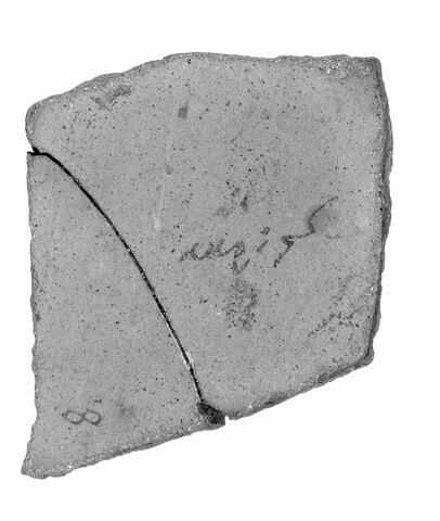 ostracon ; fragment, image 2/2