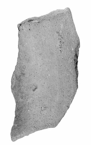 ostracon ; fragment, image 2/2