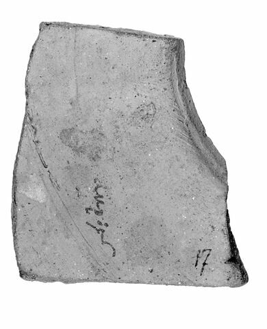 ostracon ; fragment, image 2/2