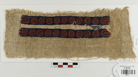 manche d'habit ; bande de poignet ; fragment