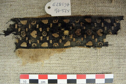 bande décorative d'habillement ; fragment, image 2/2