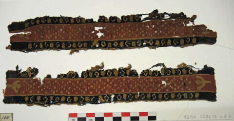 bande de poignet ; deux fragments, image 2/2