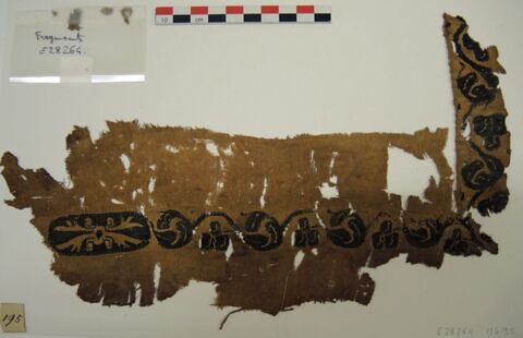 bande décorative d'habillement ; fragment, image 2/2
