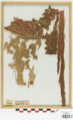 plastron de tunique ; clavus ; fragments