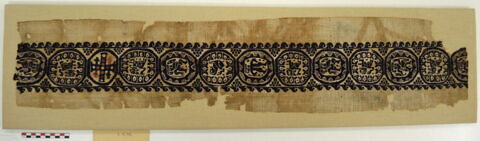 bande décorative d'habillement, image 2/2