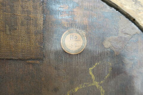 Portrait d'homme tenant un livre, image 5/7