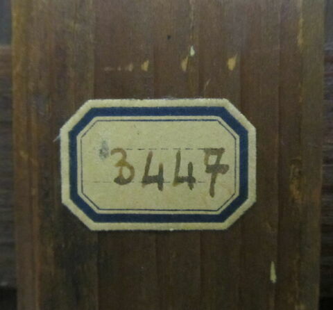 Famille dans un intérieur, image 4/5
