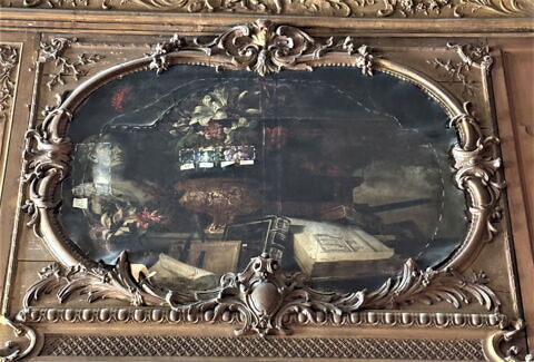 Bouquet de fleurs, livres, etc., image 2/3