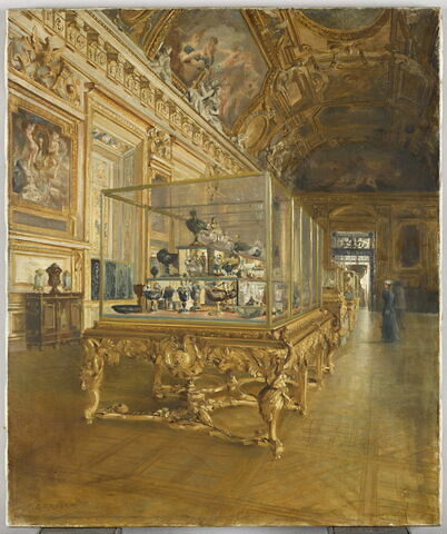 Une vitrine de la galerie d'Apollon, au Louvre, image 1/3