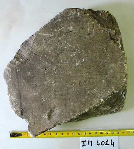stèle, image 2/2