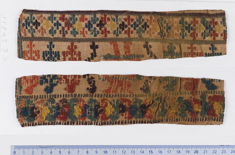 décor de textile ; fragment