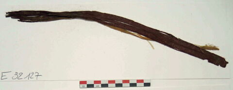 bande décorative d'habillement ; fragment, image 2/2