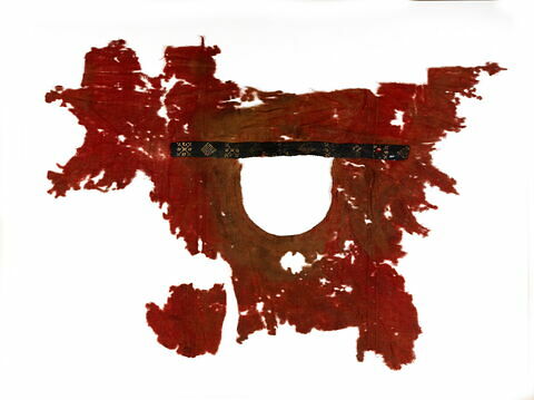 tunique ; encolure ; fragments
