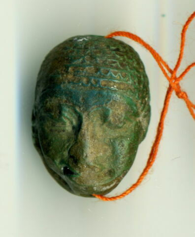 scaraboïde, image 2/2