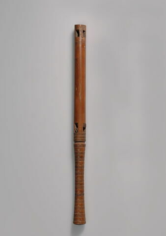pied de meuble ; tabouret