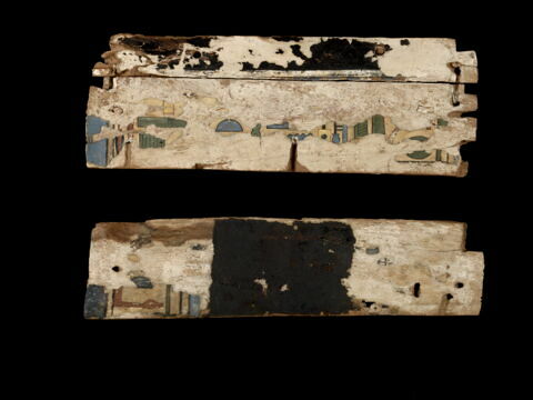 Fragments des parois de tête et de pieds du 3e cercueil du scribe Djéhoutyhetep (Caire JE 37568), image 2/3