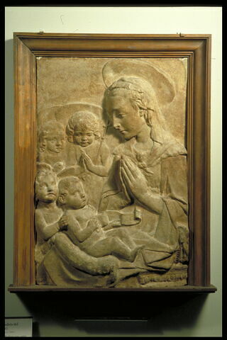La Vierge adorant l'Enfant avec saint Jean Baptiste et deux anges, image 2/5