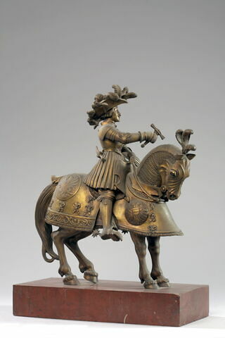 Cavalier en costume (allemand ?) du XVIème siècle sur un cheval caparçonné, image 2/2
