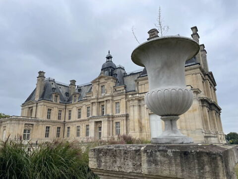 Vase de forme antique