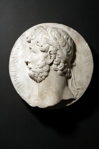Hadrien lauré à gauche (Adrianus Aug)