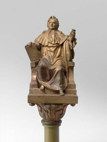 Louis XVIII sommet du sceptre de la statue La Restauration du Quadrige de l'arc de triomphe du Carrousel