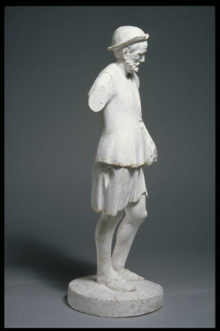 Bûcheron en costume du XVI siècle, image 3/4