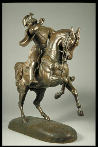 Un cavalier en costume Renaissance, image 2/4