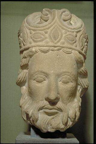 Tête d'homme couronné, image 9/10