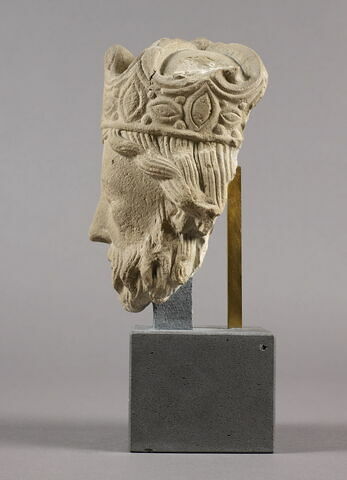 Tête d'homme couronné, image 3/10