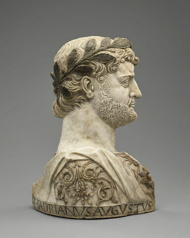 Portrait idéal de l'empereur Hadrien, image 1/5