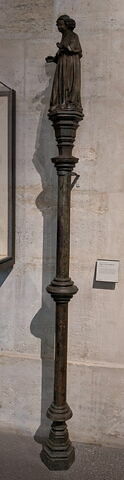 Ange sur une colonnette, image 2/10