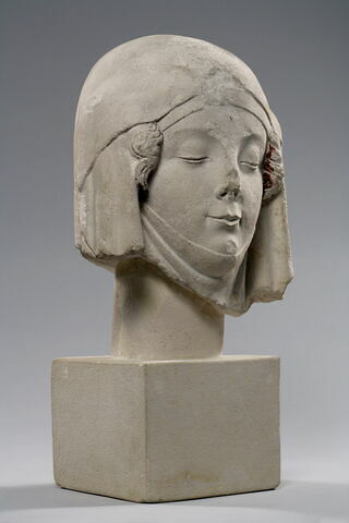 Tête de femme aux yeux clos, image 8/11