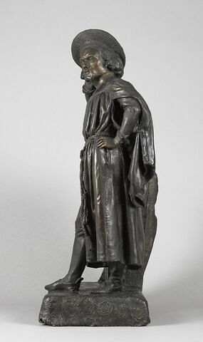 Auguste Vallet de Viriville (1815-1868) en costume de fantaisie, accoudé à un meuble gothique, image 6/10